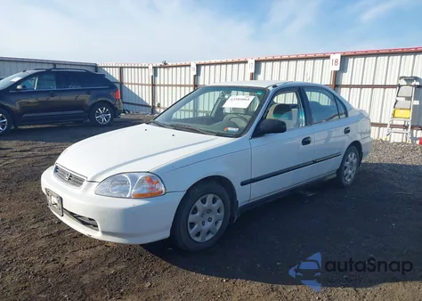 1998 Honda Civic Lx z USA, uszkodzony, nr VIN 2HGEJ6579WH549715